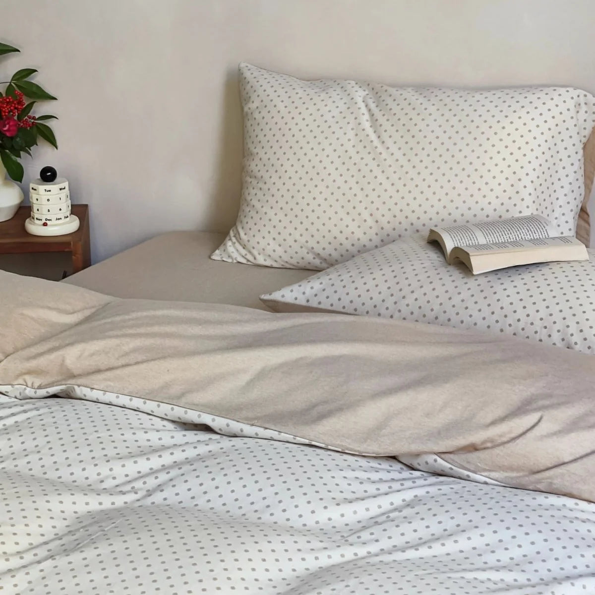 Cotton Bedding Set Breathable Fine Polka Dot Easy Care