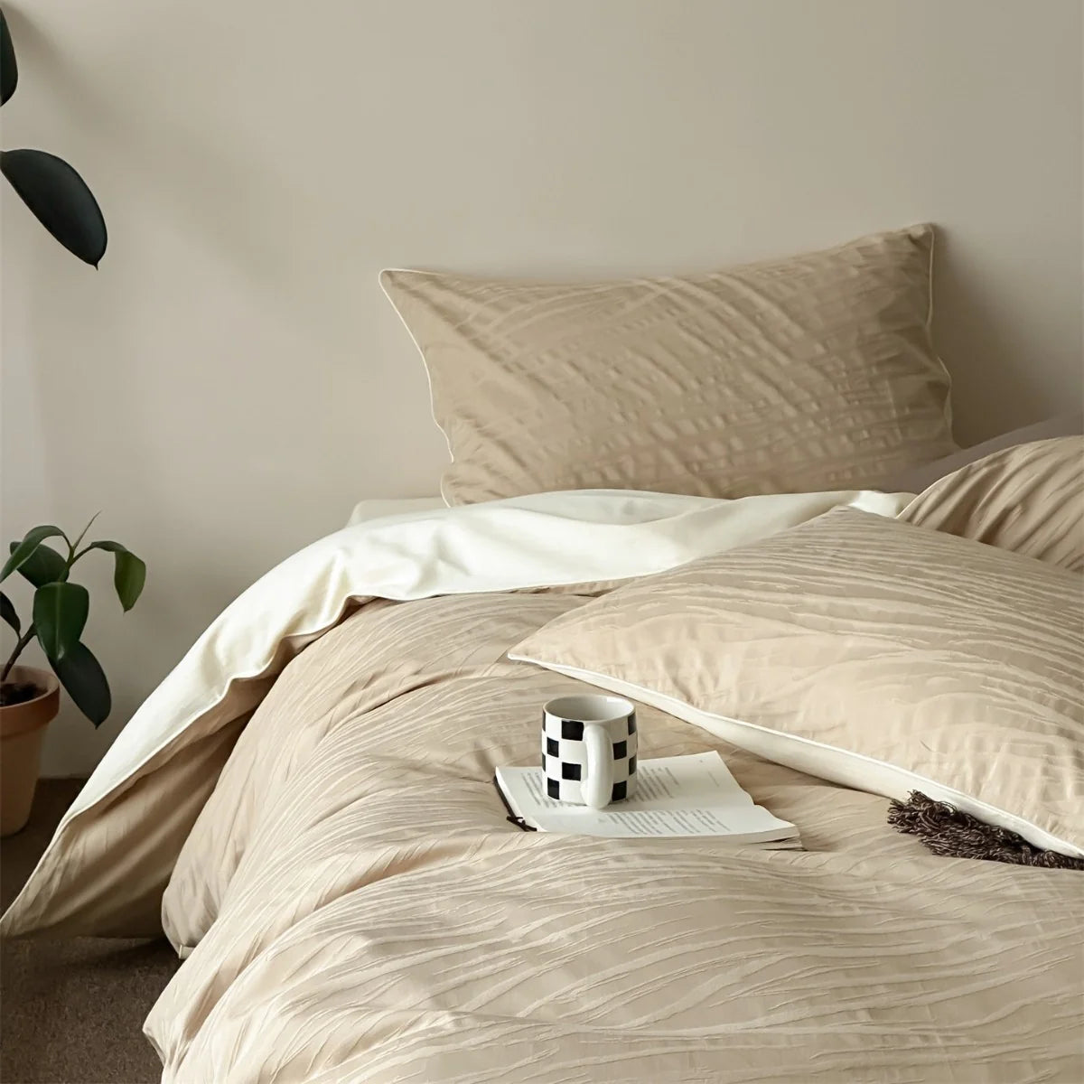 Cotton Bedding Set Fine Relief Texture Satin-Matte & Breathable
