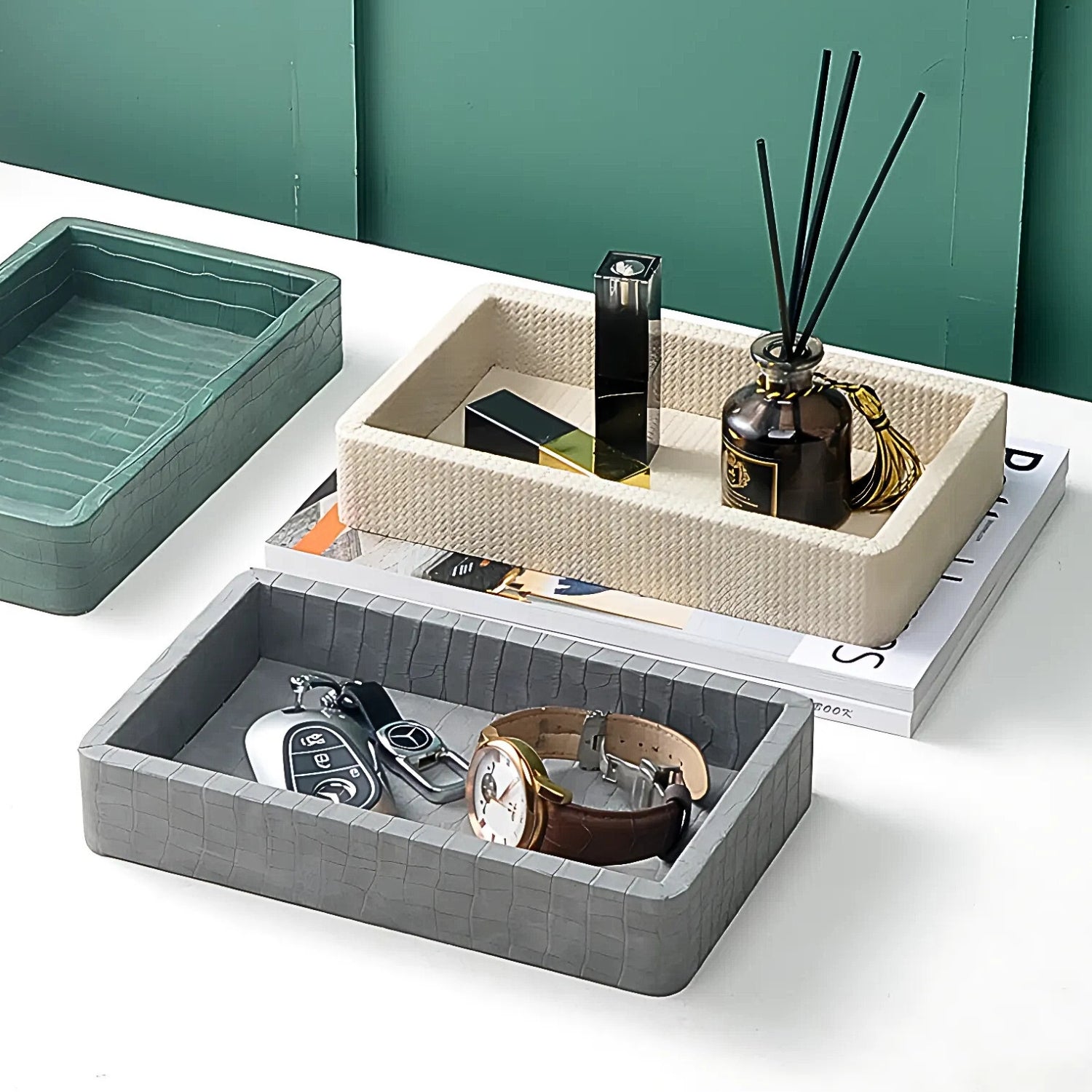 Crocodile-Textured Wooden Organizer Tray