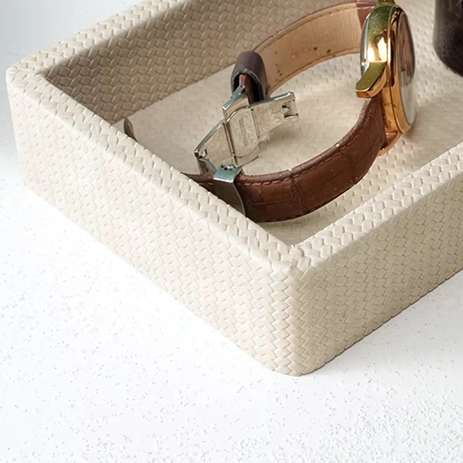 Crocodile-Textured Wooden Organizer Tray