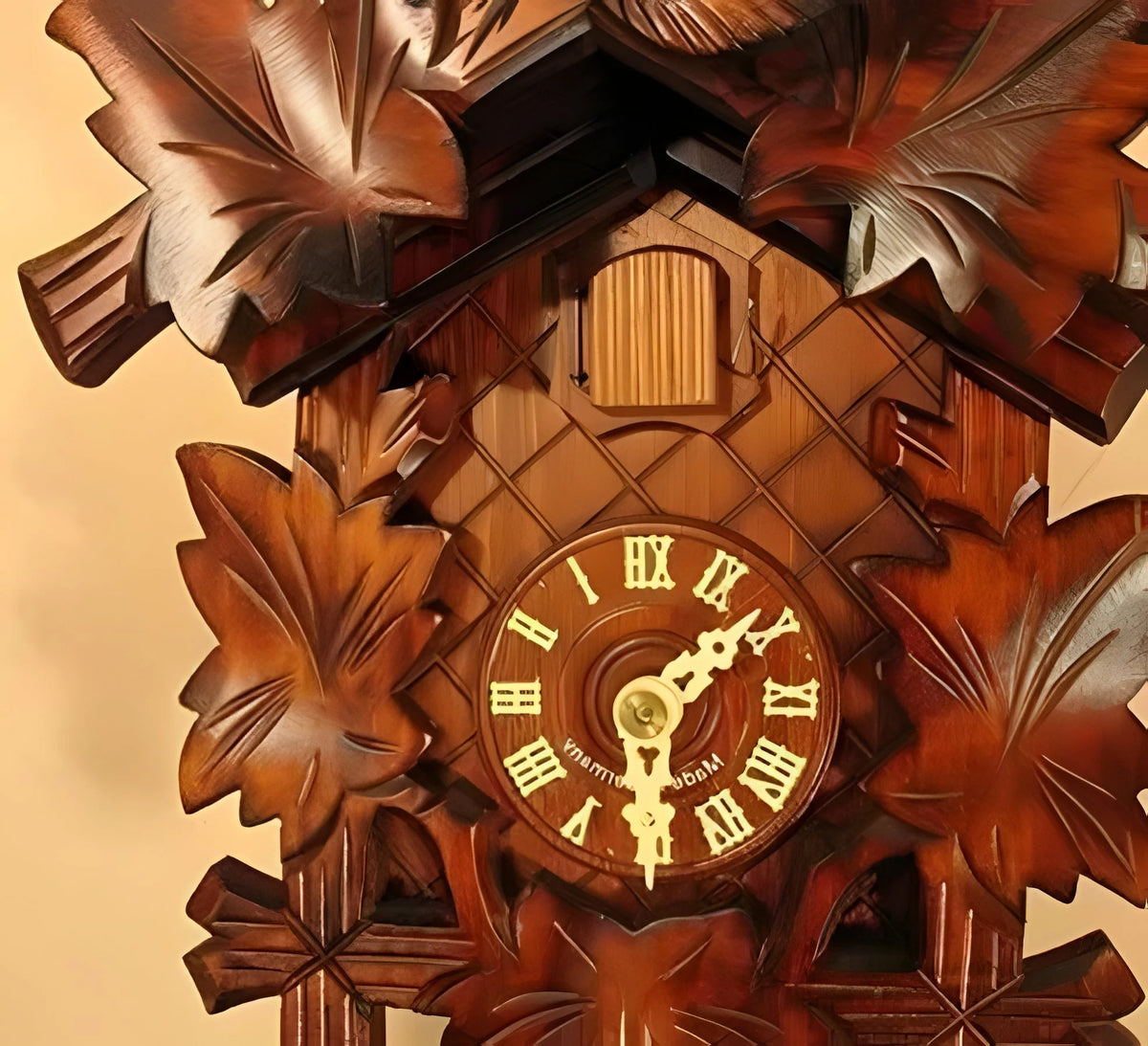 Cuckoo Clock Hand-Carved Real Pendulum Battery-Operated