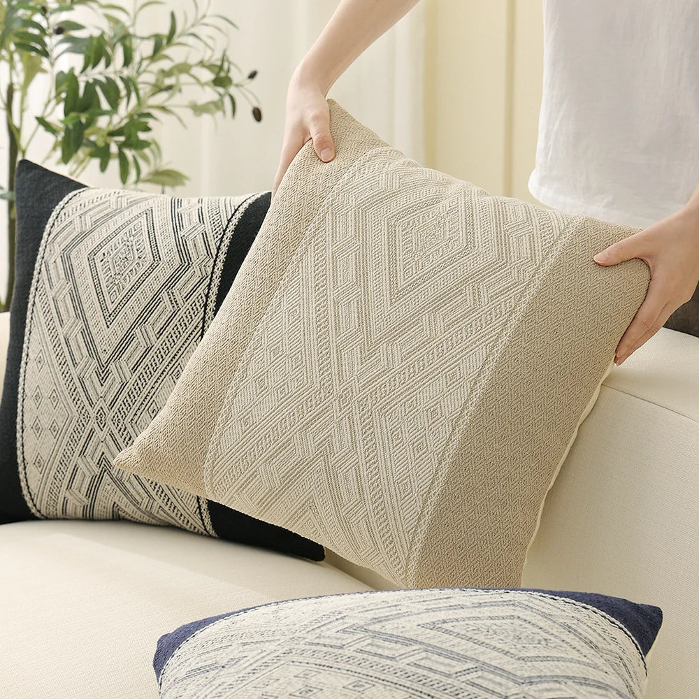 Cushion Cover Ethnic Jacquard Cotton-Blend Concealed Zipper 18x18 Inch