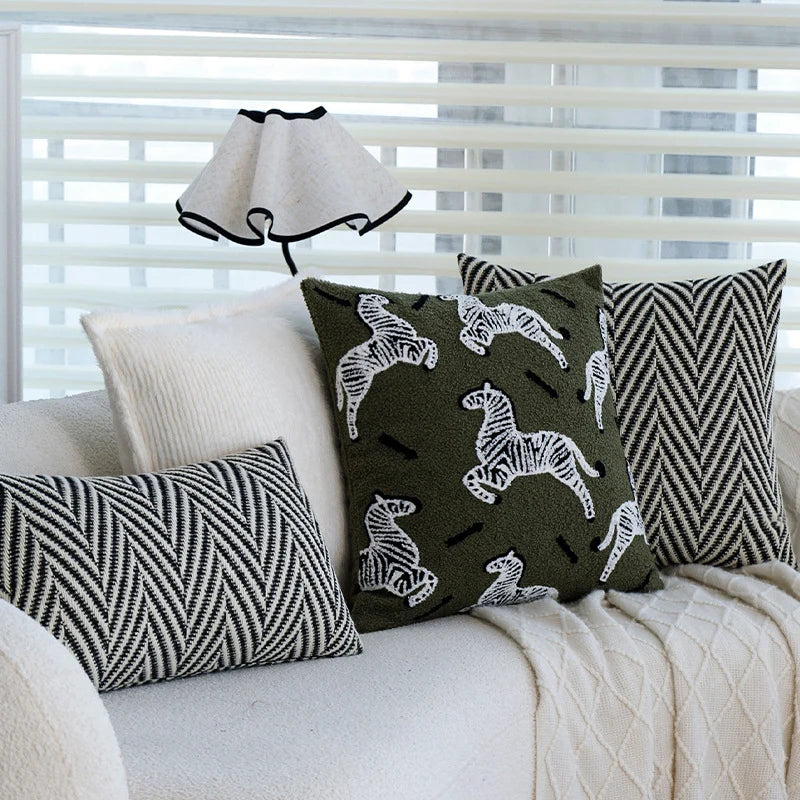 Cushion Cover Hand-Tufted Animal Appliqué Bouclé Texture Concealed Zipper