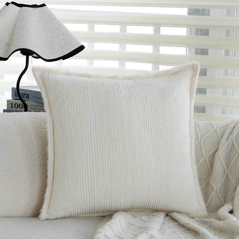 Cushion Cover Hand-Tufted Animal Appliqué Bouclé Texture Concealed Zipper