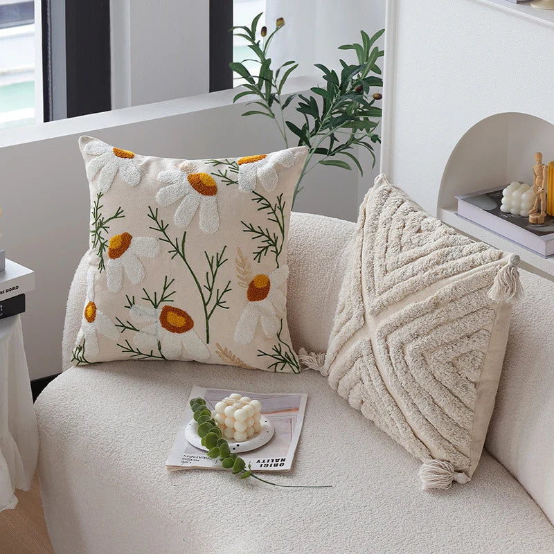 Cushion Cover Hand-Tufted Daisy Cotton-Linen 18x18 Inch