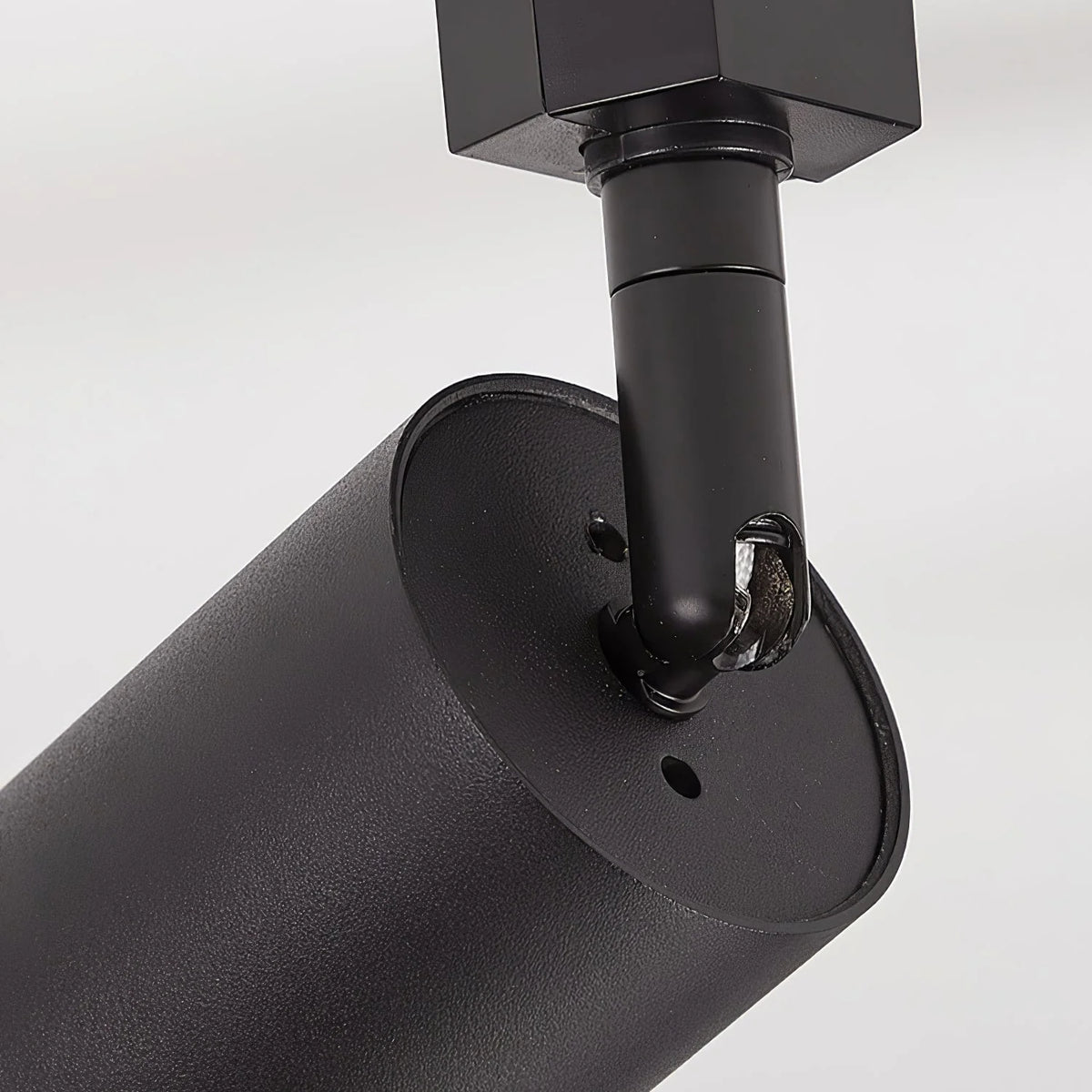 Cylinder Track Light 30° Focused Beam Integrated LED
