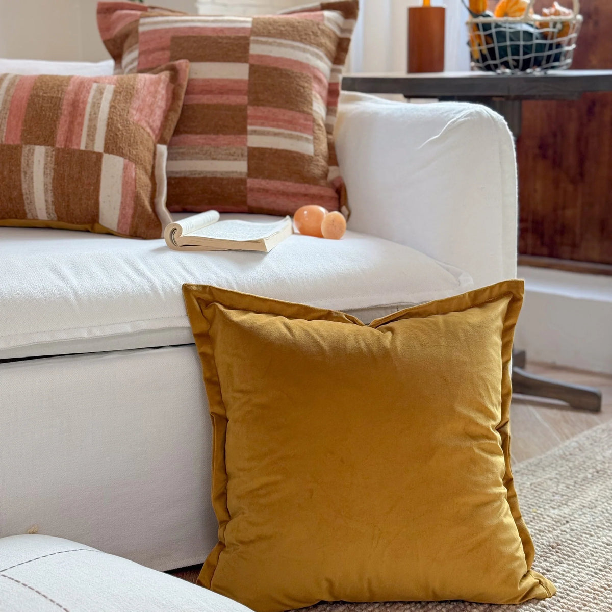 Decorative Cushion Cotton-Linen Hand-Knotted Fringes 45×45 cm