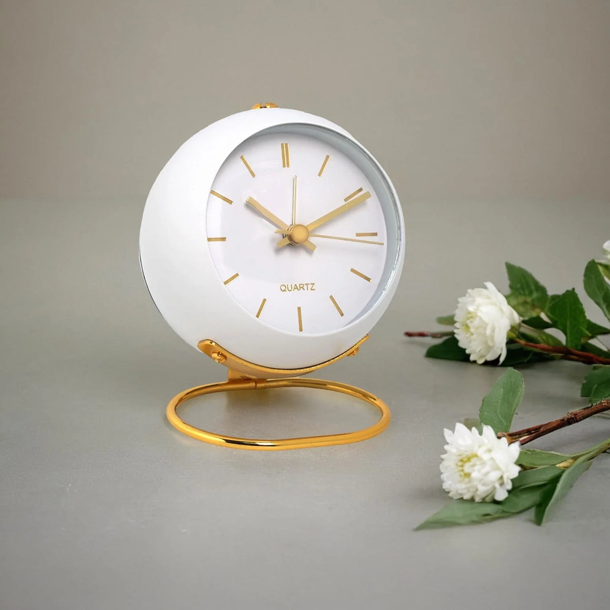 Desk Clock Compact Metal Case Quartz Movement