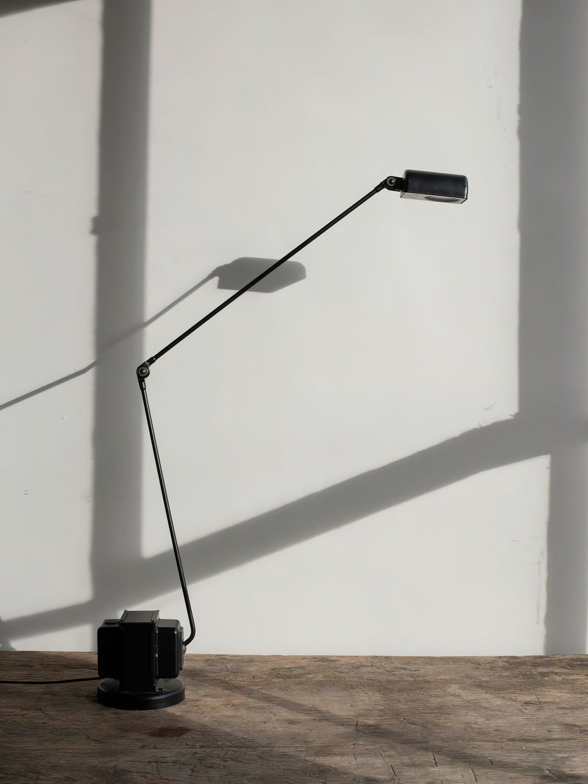 Desk Lamp Articulated Arm Stepless Dimming & Color Temp