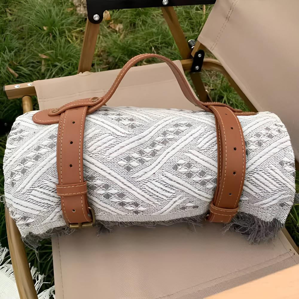 Diamond Weave Water-Resistant Picnic Blanket (71 x 71 in)