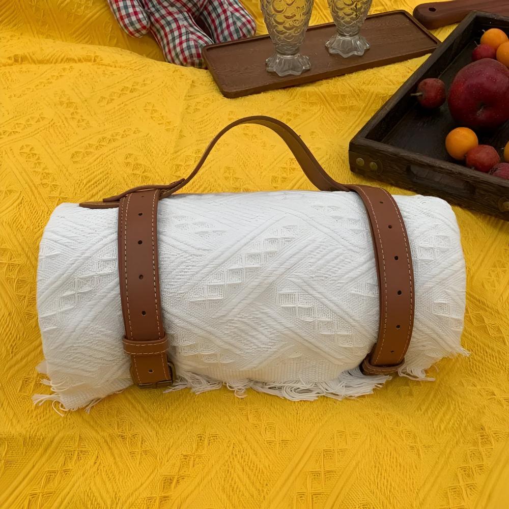 Diamond Weave Water-Resistant Picnic Blanket (71 x 71 in)