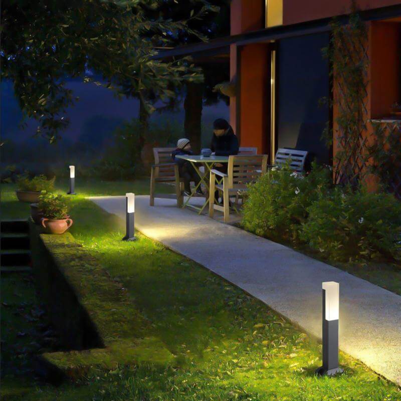 Die-Cast Aluminum Hollow Cube Integrated LED Bollard Light