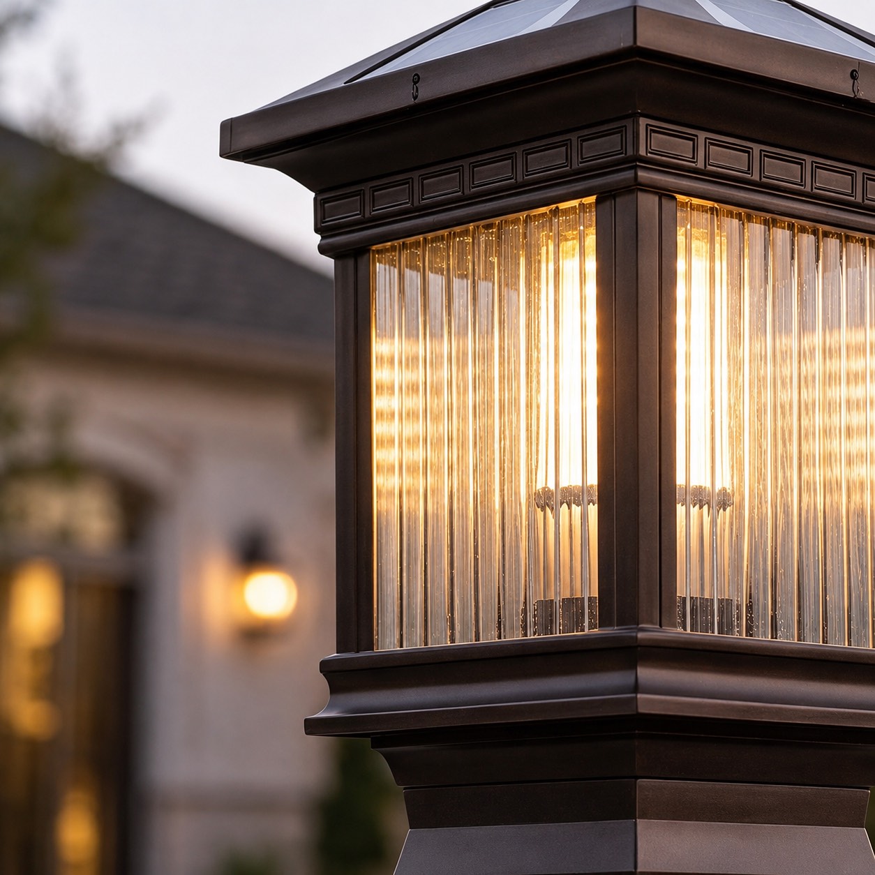 Die-Cast Aluminum Solar & Hardwired Post Cap Light (IP55 Waterproof)