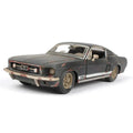 Die-Cast Collectible Car 1:24 Scale Zinc Alloy