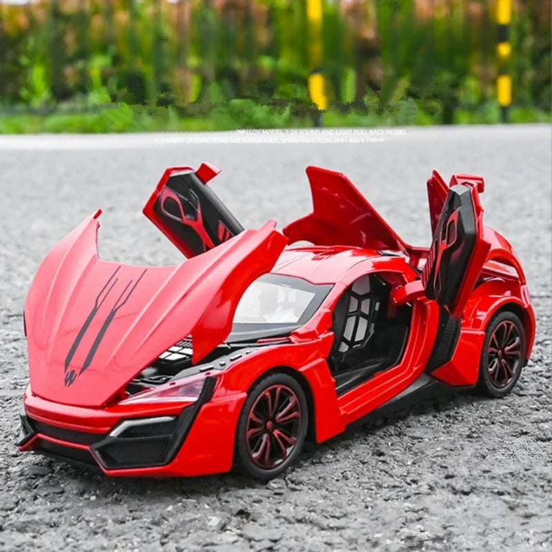 Die-Cast Model Car 1:24 Scale Openable Doors & Hood