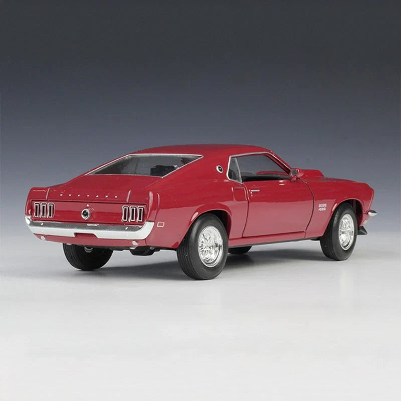 Diecast Car 1:24 Scale High-Detail