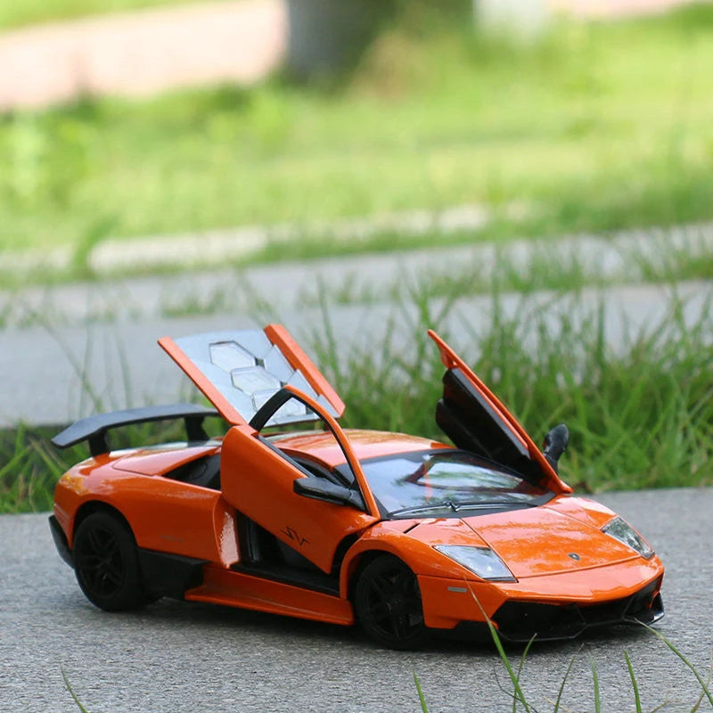 Diecast Model Car 1:24 Alloy Openable Doors