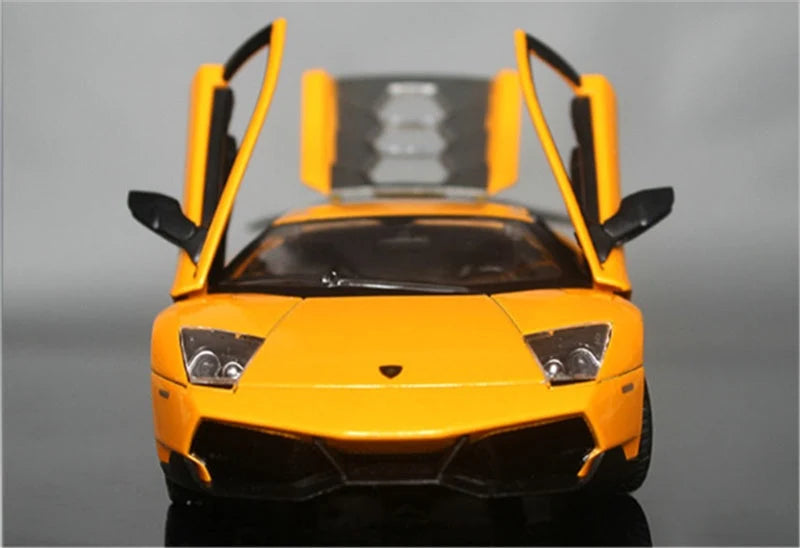 Diecast Model Car 1:24 Alloy Openable Doors