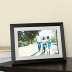 Digital Photo Frame 32GB Instant Sharing & Easy Setup