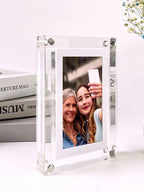Digital Picture Frame Auto-Play USB-C Expandable Memory