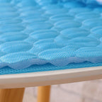 Dog Cooling Mat Extra-Large Heat-Dissipating Machine Washable