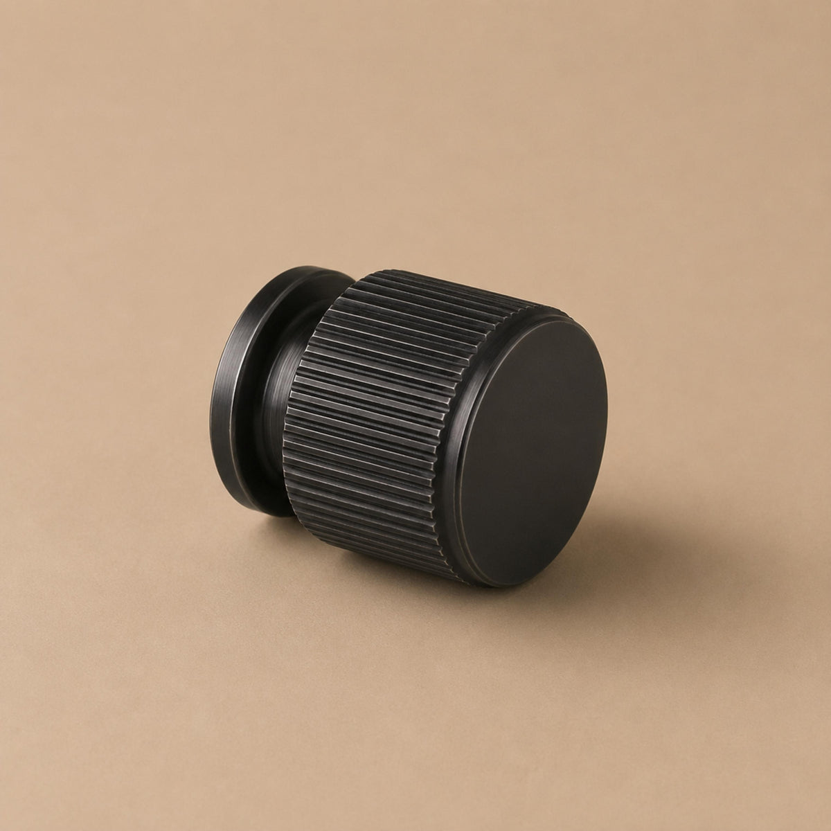Durable Metal Ergonomic Door Knobs & Pulls (Set)
