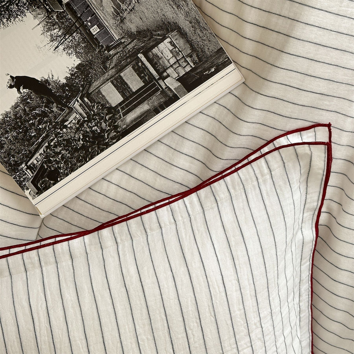 Duvet Cover Set Cotton Fine Stripes & Contrast Piping