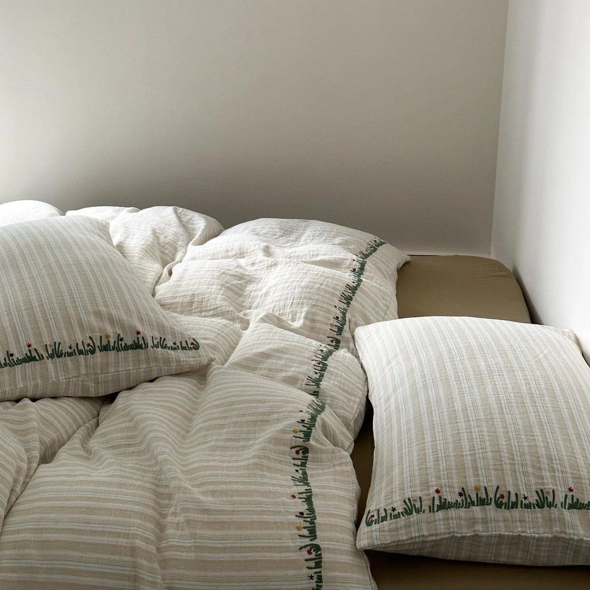 Duvet Cover Set Cotton-Linen Embroidered Washed Crinkle 4-Piece