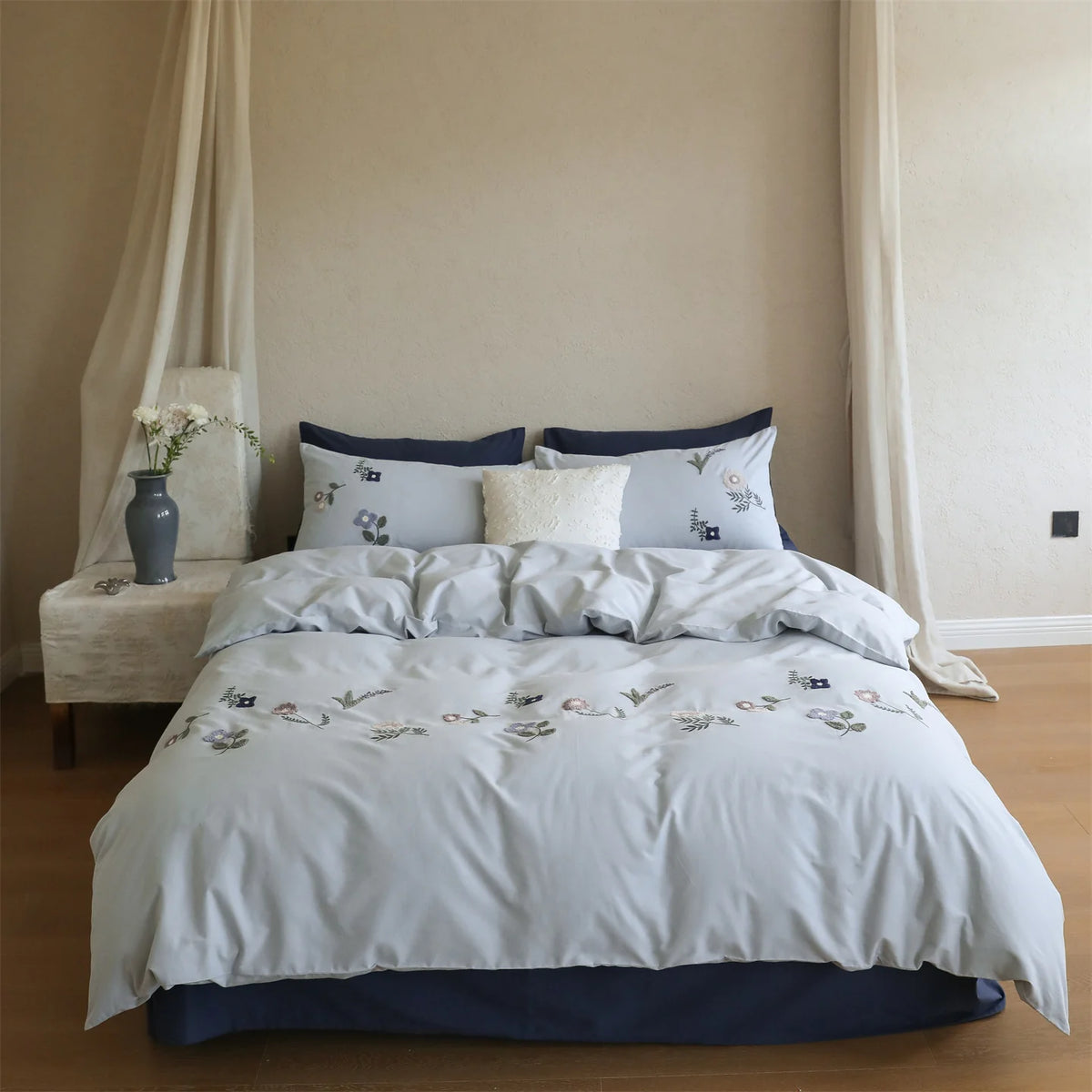 Duvet Cover Set Cotton Percale Embroidered Wildflower Temperature-Regulating