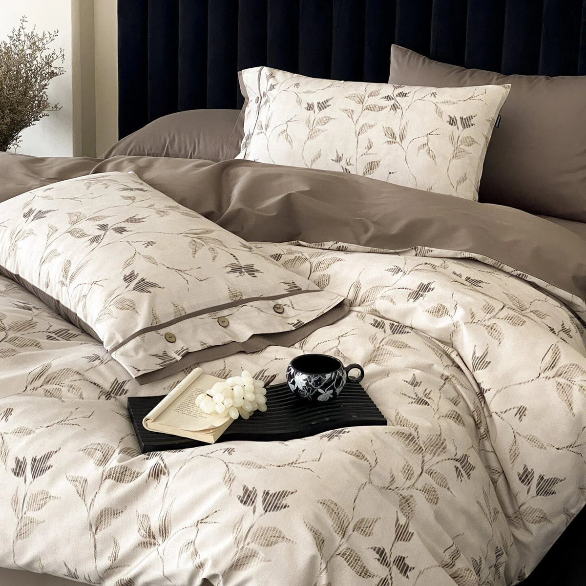 Duvet Cover Set Cotton Percale Leaf Jacquard Button Closure