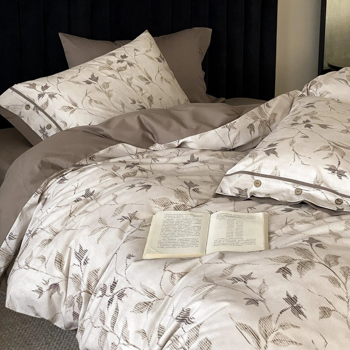 Duvet Cover Set Cotton Percale Leaf Jacquard Button Closure