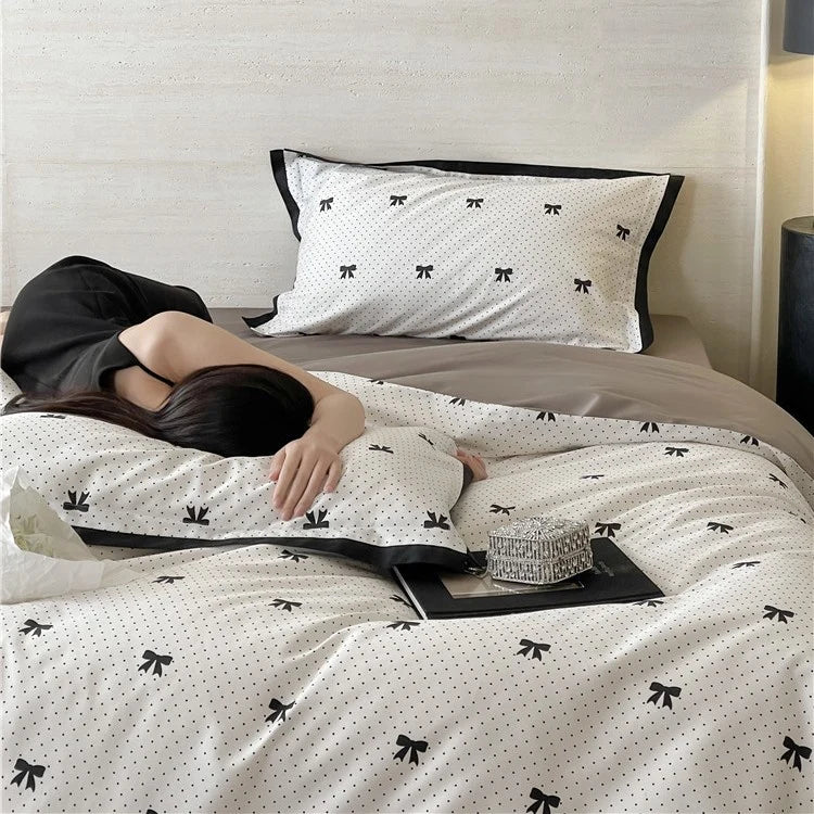 Duvet Cover Set Cotton Satin Butterfly Motif 4-Piece
