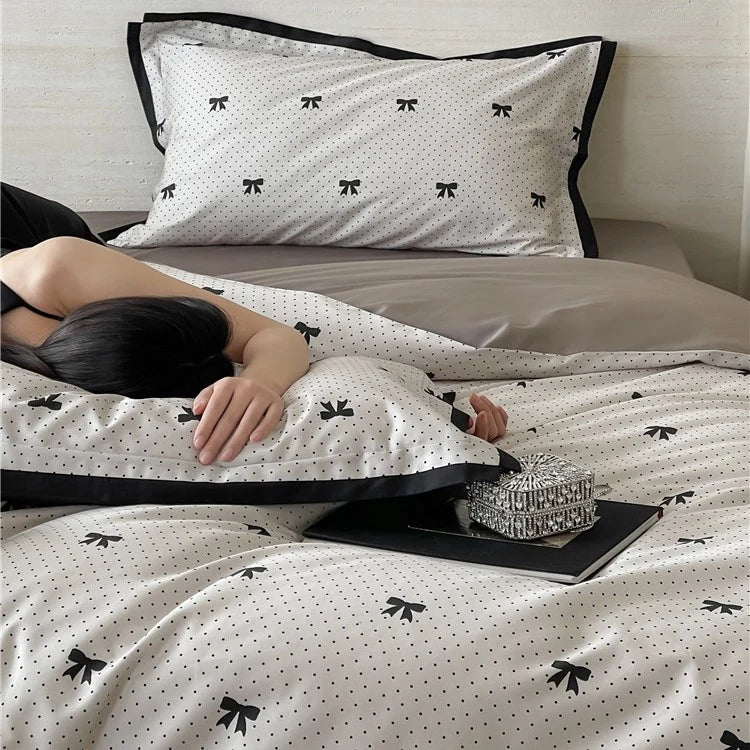 Duvet Cover Set Cotton Satin Butterfly Motif 4-Piece