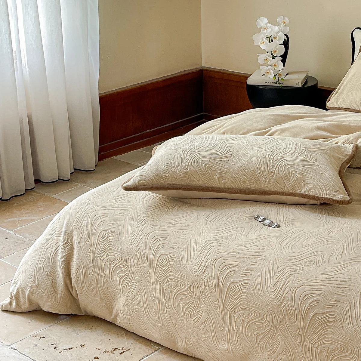 Duvet Cover Set Fine Cotton Satin Reversible Contrast Piping