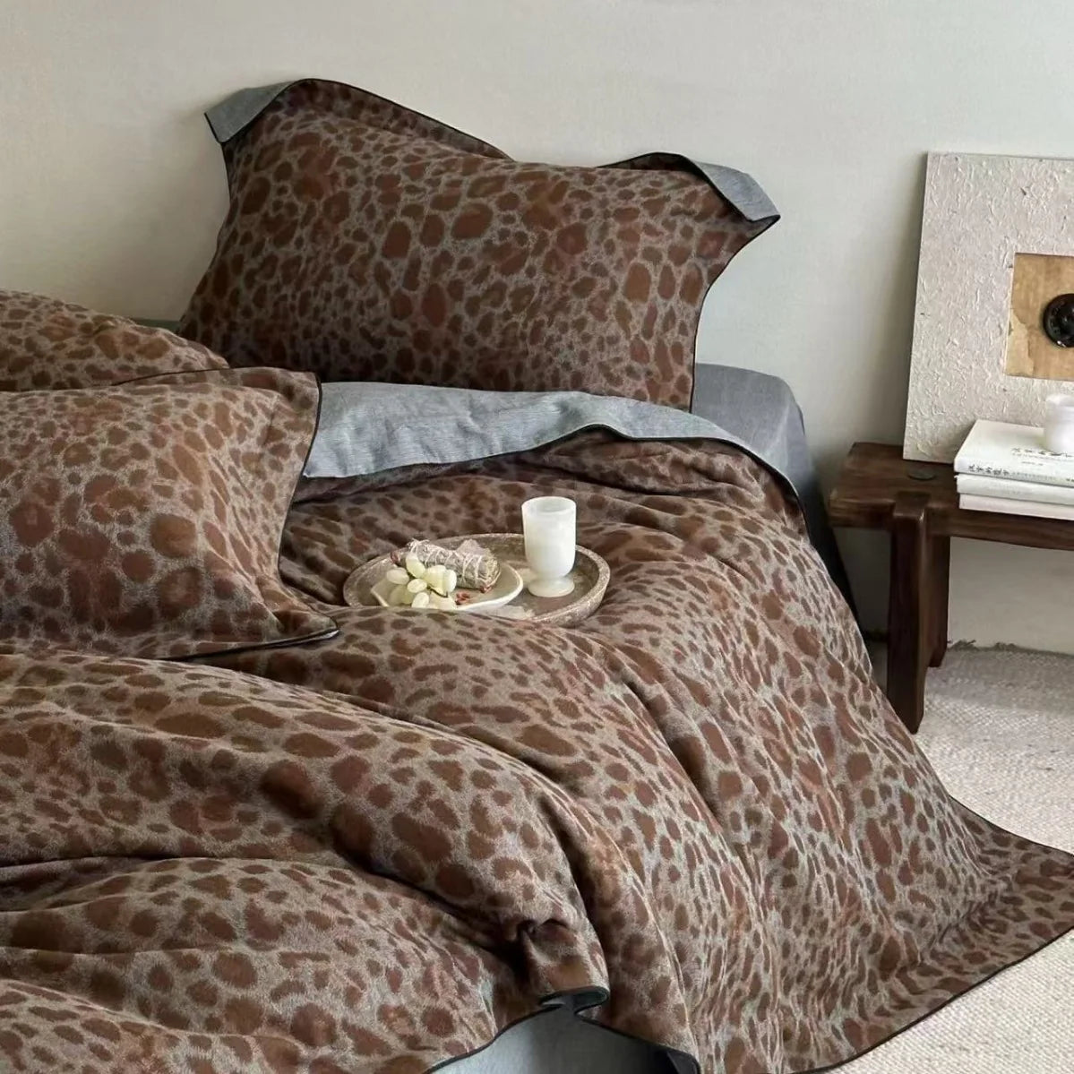 Duvet Cover Set Reversible Leopard Print Cotton Satin