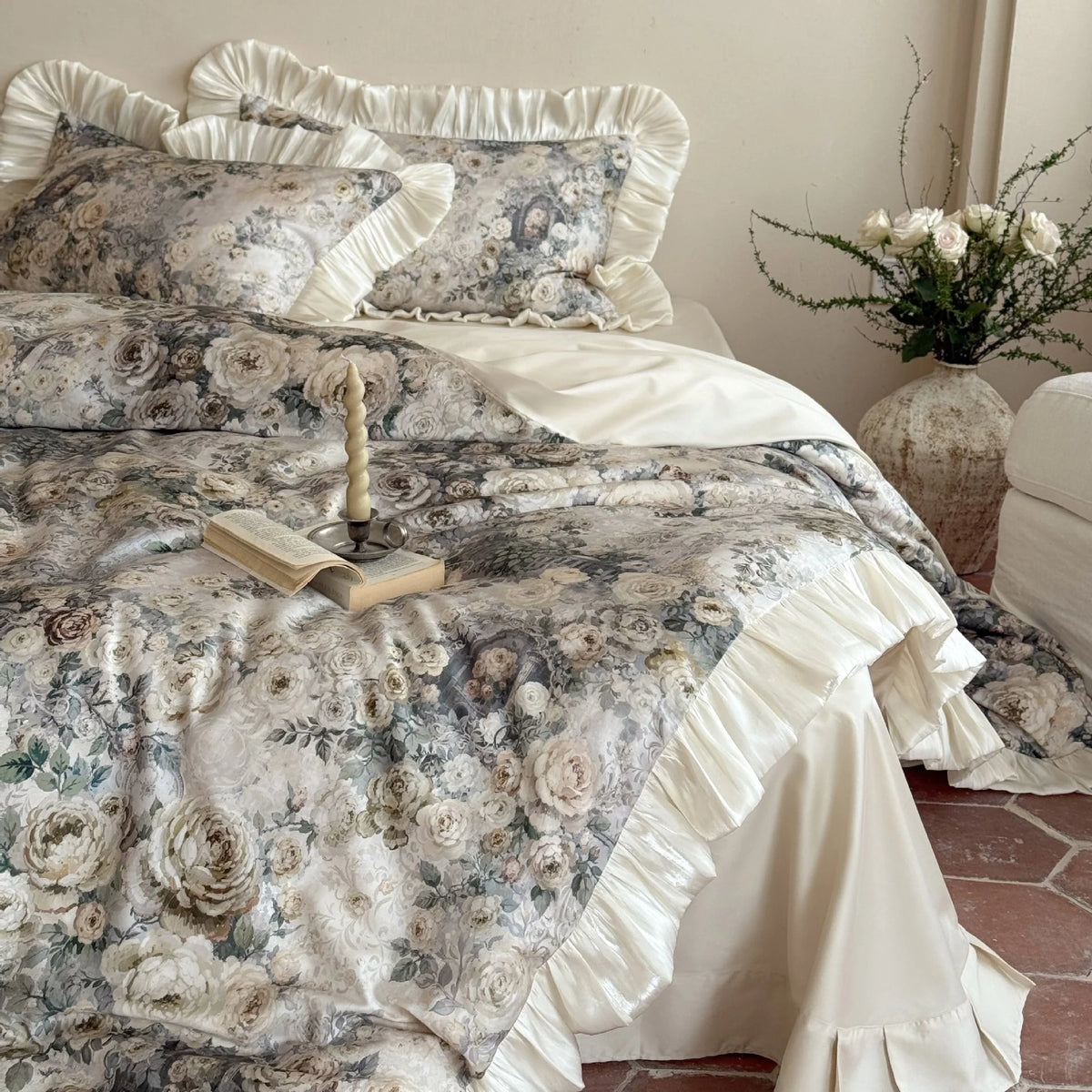 Duvet Cover Set Satin Floral Jacquard Includes Pillow Shams