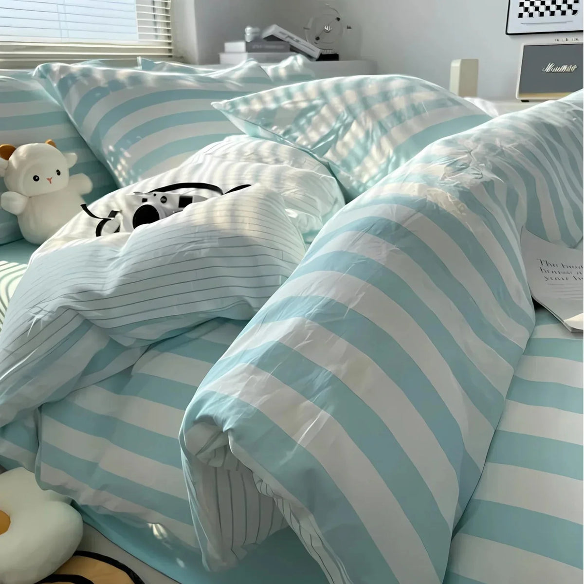 Duvet Cover Set Striped Includes Fitted Sheet & Pillowcases