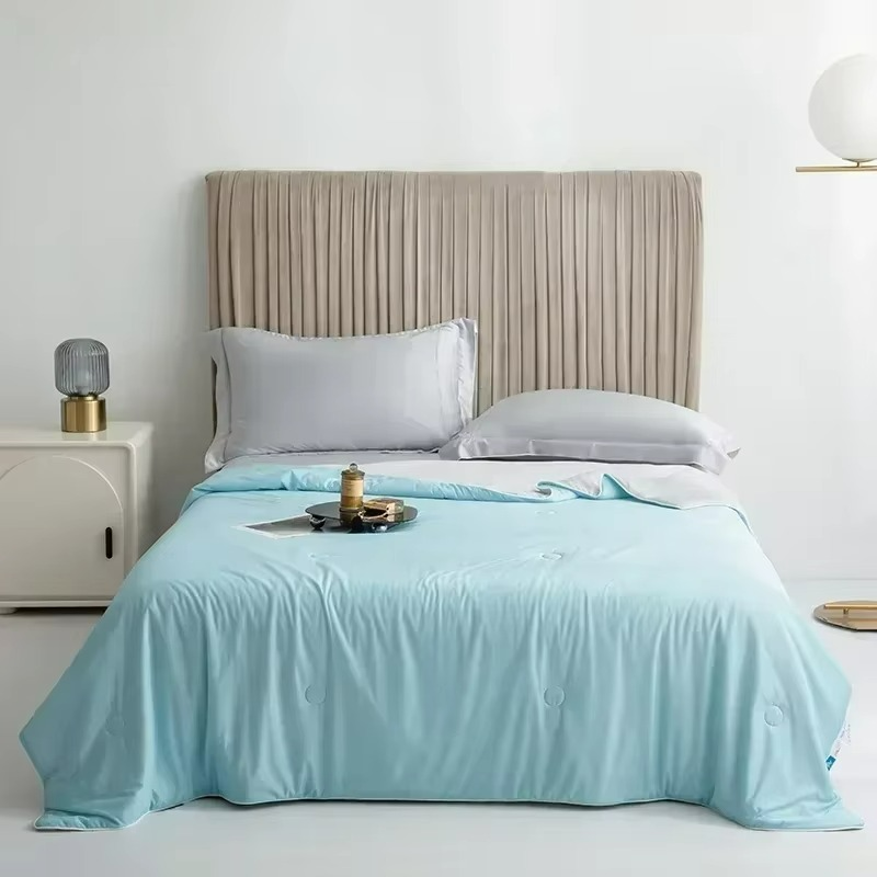 Duvet Reversible Temperature-Regulating Breathable