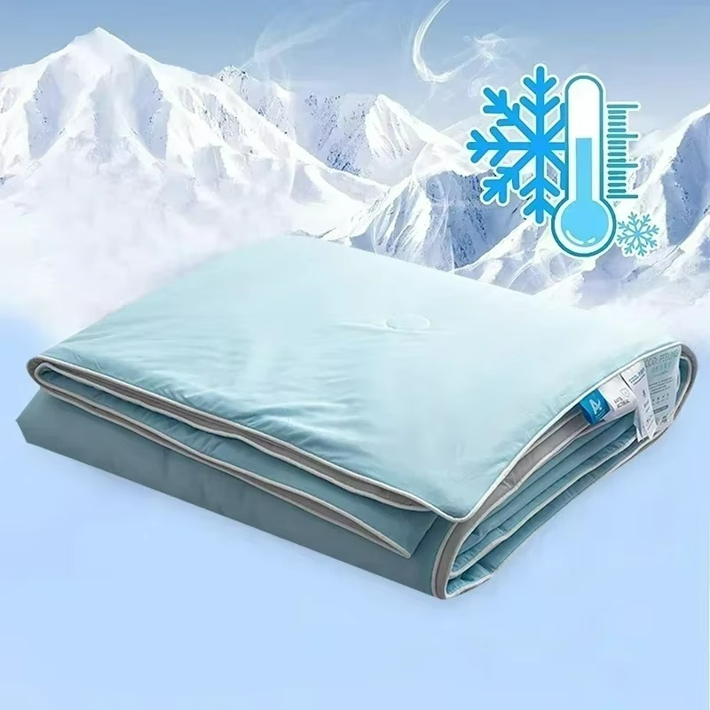 Duvet Reversible Temperature-Regulating Breathable