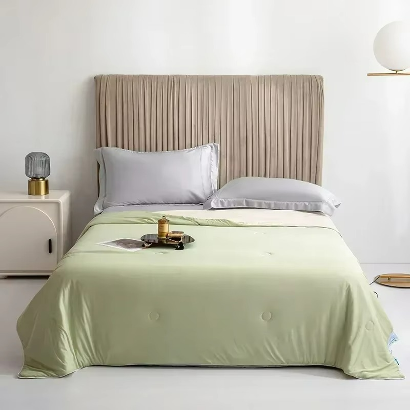 Duvet Reversible Temperature-Regulating Breathable