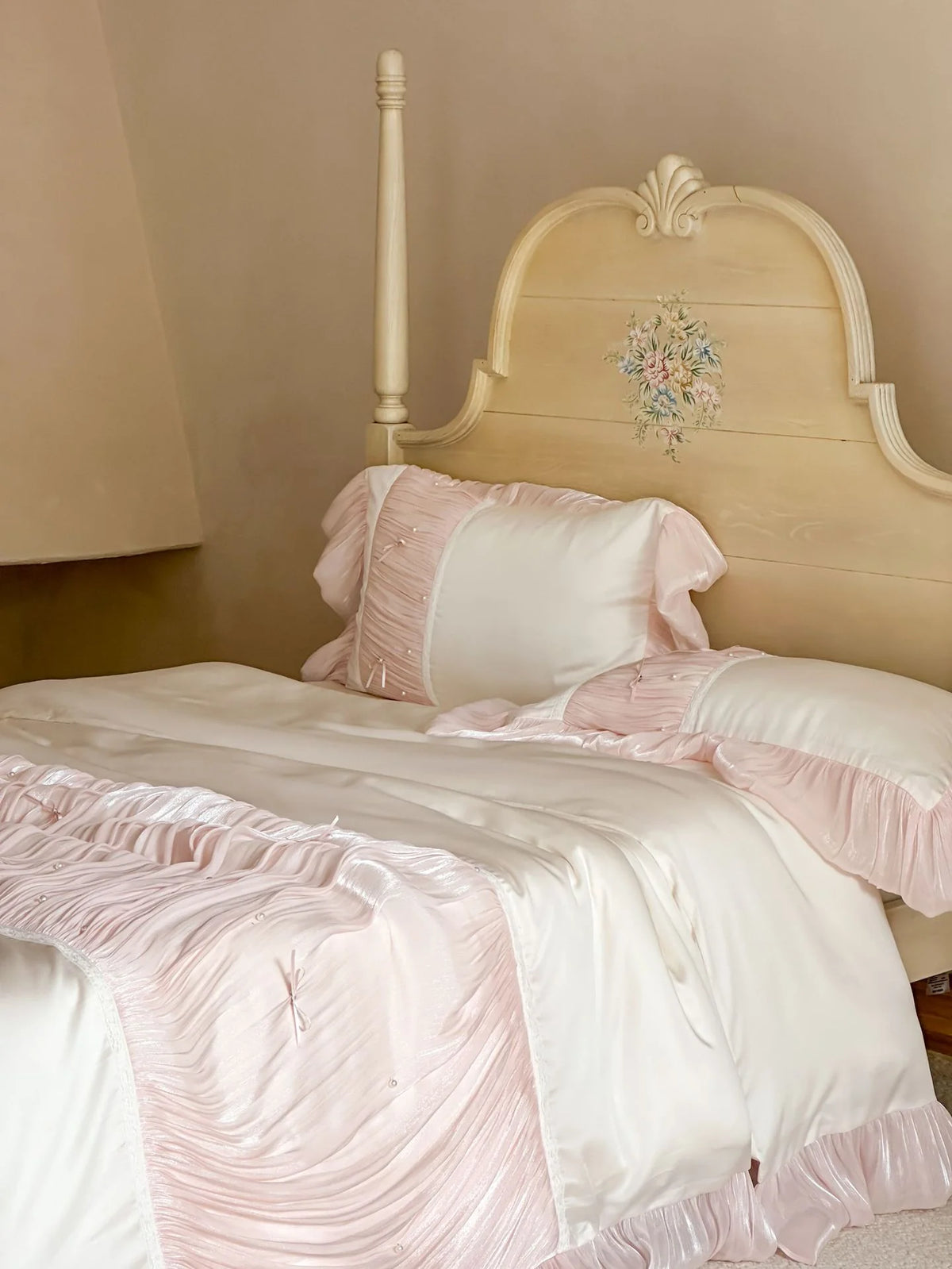 Duvet Set Ruffle & Pleat Pearl Accents 4-Piece