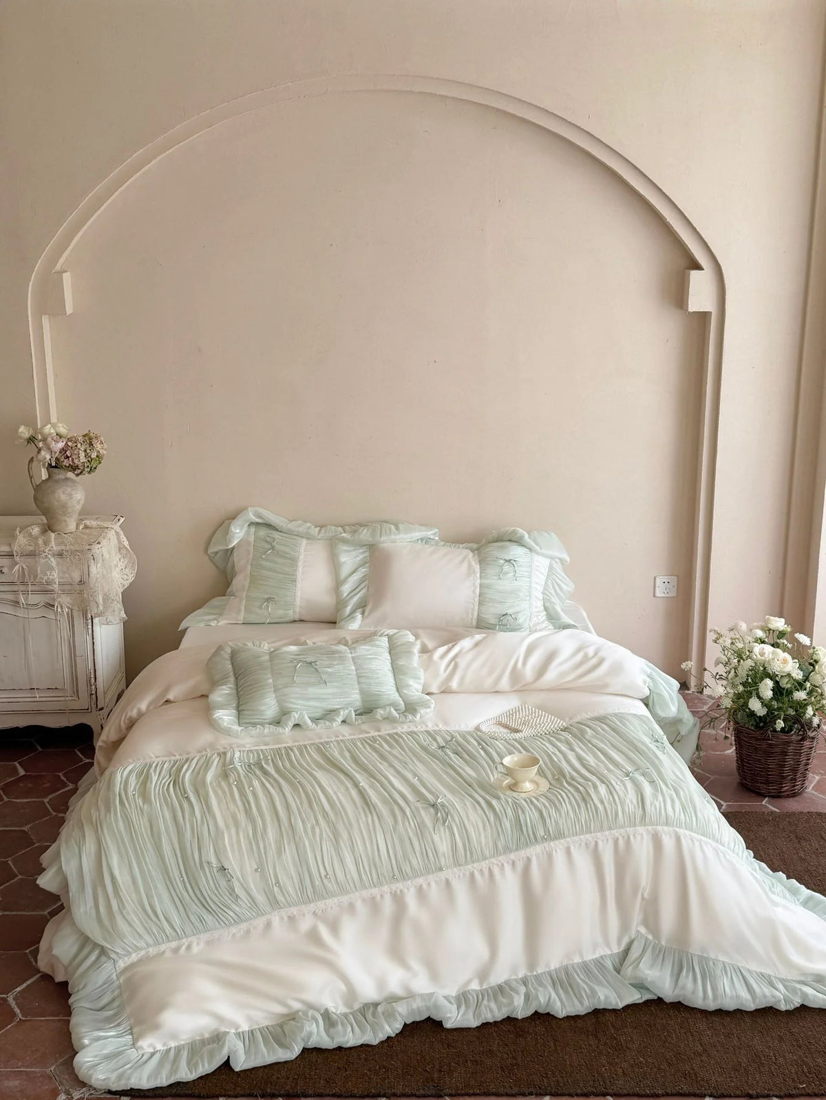 Duvet Set Ruffle & Pleat Pearl Accents 4-Piece