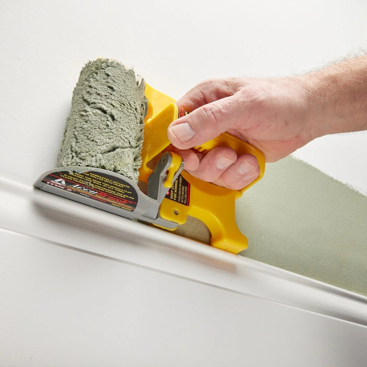 Edge Paint Roller Integrated Reservoir & 3 Extra Rollers