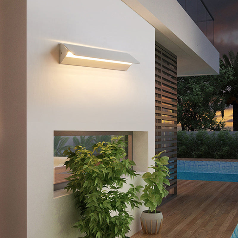 Energy-Efficient Integrated LED Wall Sconce (Indoor/Outdoor)