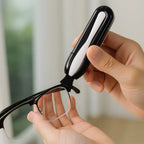 Eyeglass Cleaner Dry Carbon Pads Dual-Arm Pocket-Sized