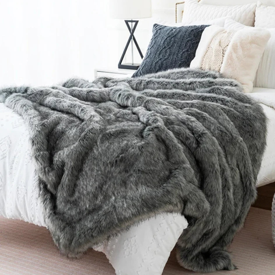 Faux Fur Throw Luxuriously Soft Machine Washable