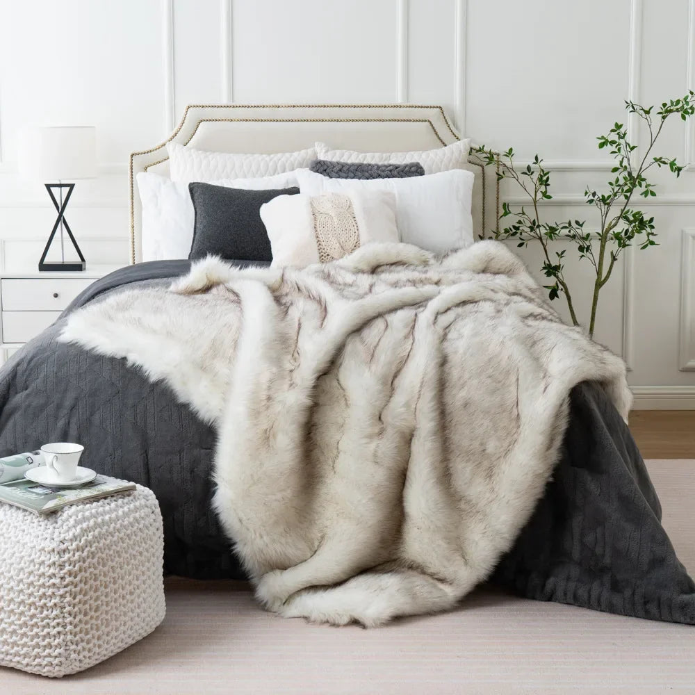 Faux Fur Throw Luxuriously Soft Machine Washable