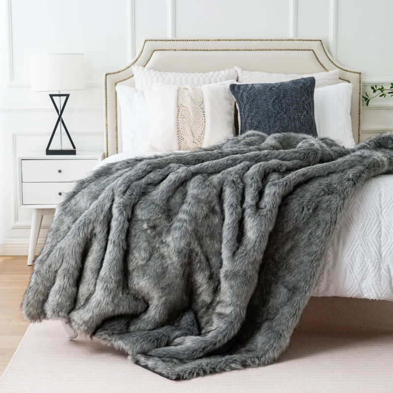 Faux Fur Throw Luxuriously Soft Machine Washable