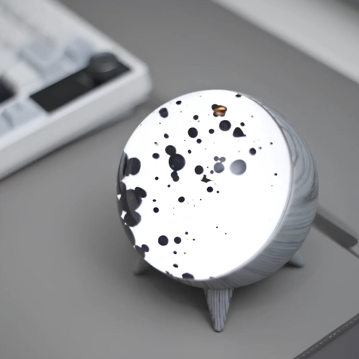Ferrofluid Speaker Bluetooth Glass Display