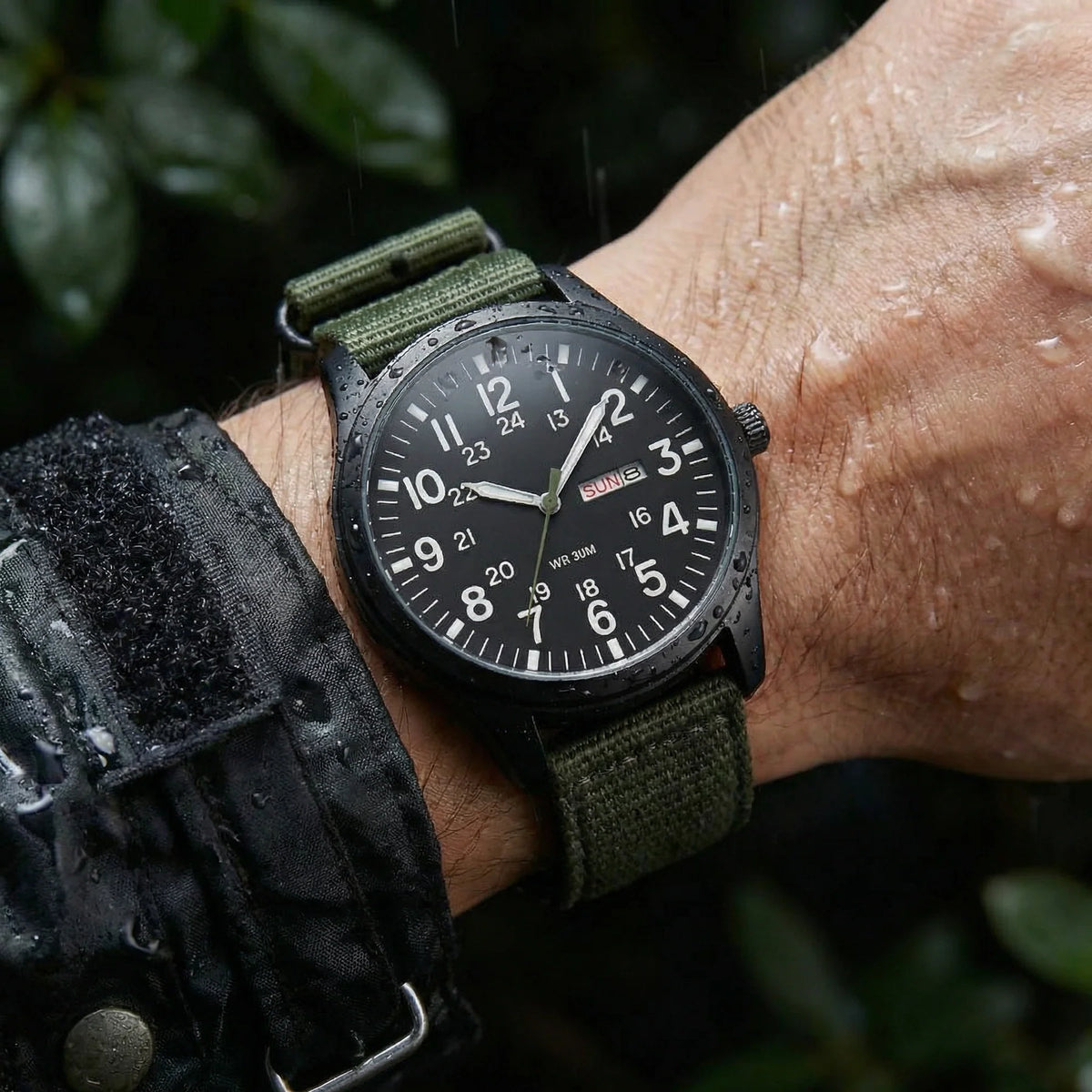 Field Watch Woven Fabric Strap Day-Date Display 24-Hour Dial